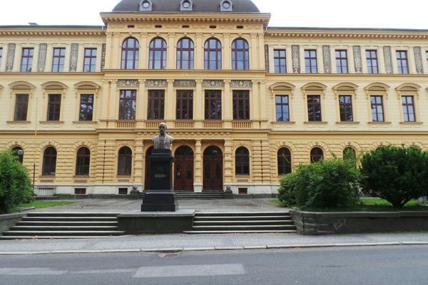 Nová zakázka - SLŠ a SOU Šluknov